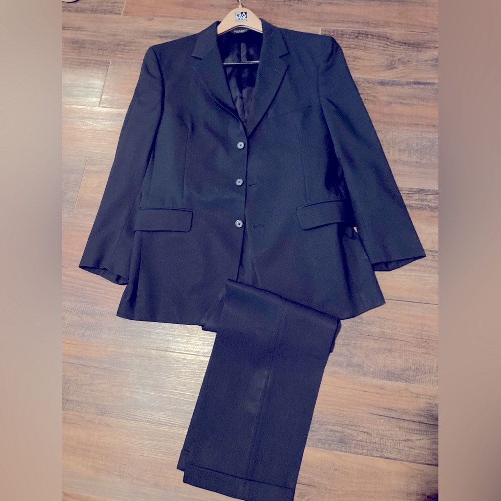 JoS. A. Bank’s Suit